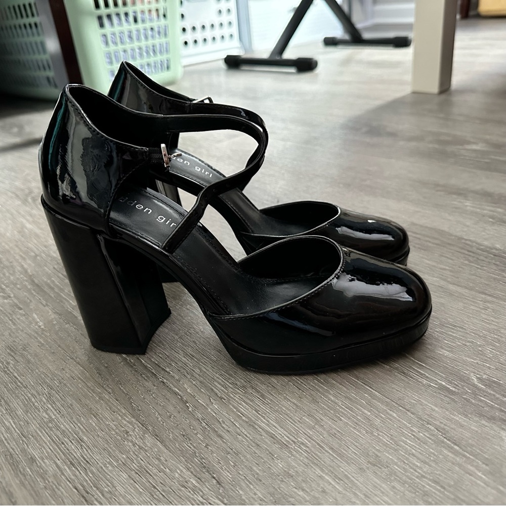 Madden Girl Block Heel